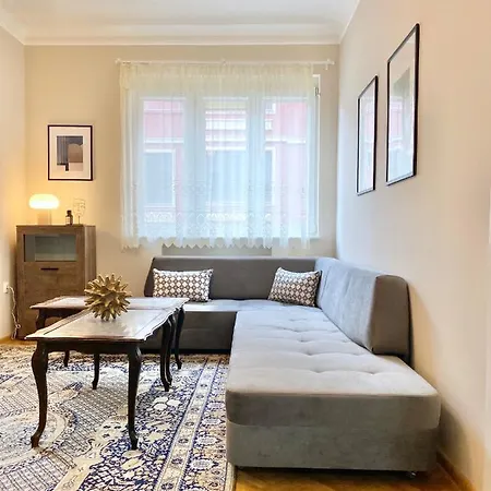 Appartement Centre For 6 Guests
