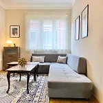 Daire Centre For 6 Guests