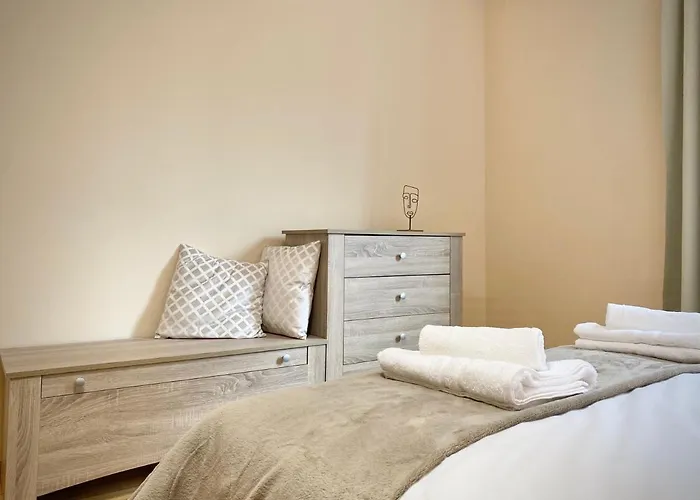 Centre For 6 Guests Sofia